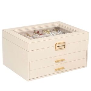 Elegant Cream Jewelry Organizer